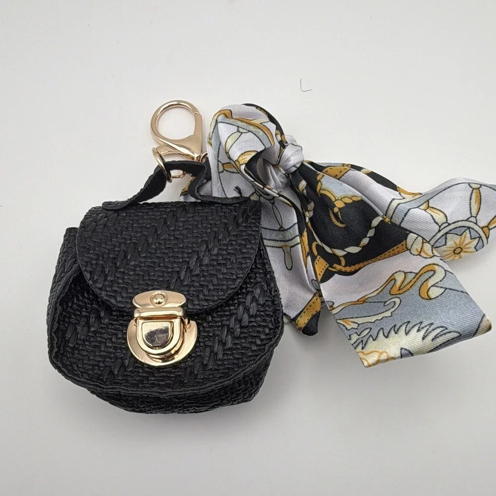 Black Woven Mini Bag Charm Key Chain, Floral Bow Accent, Gold Tone,‎ Women
